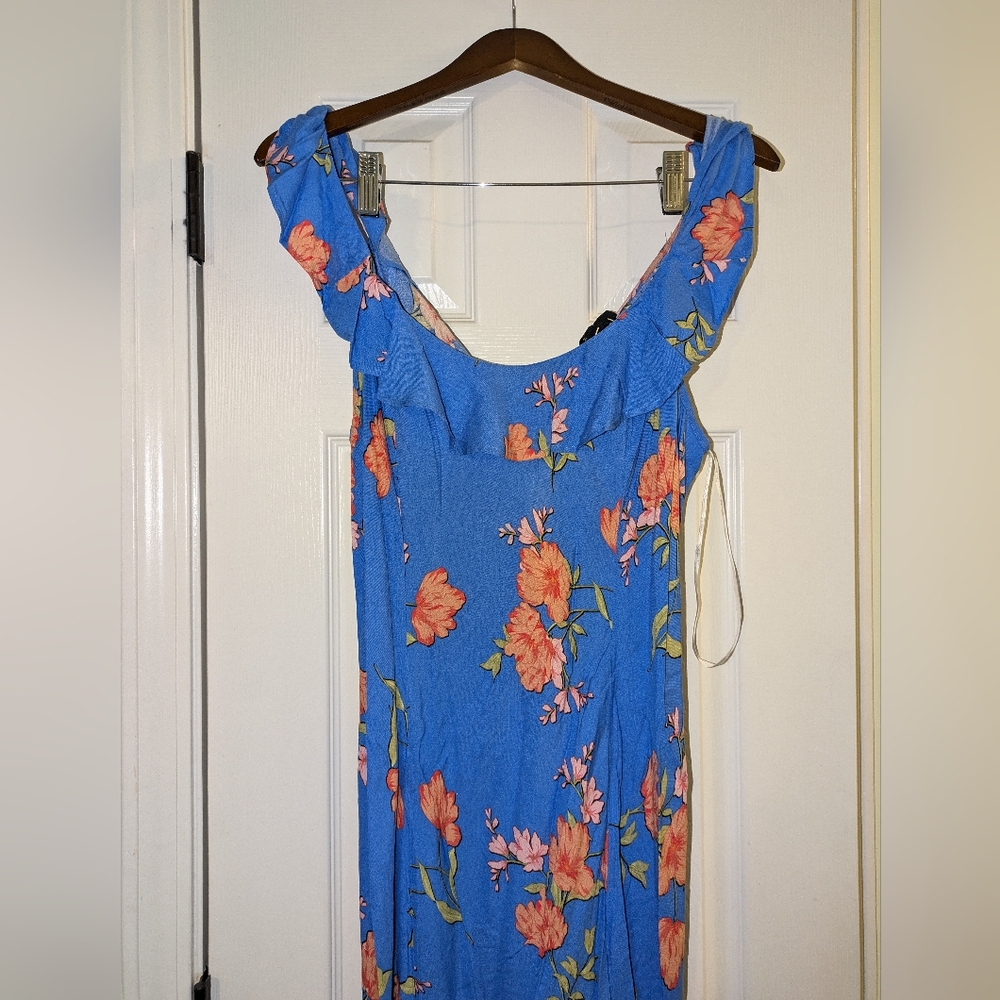 Jessica Simpson ruffle maxi